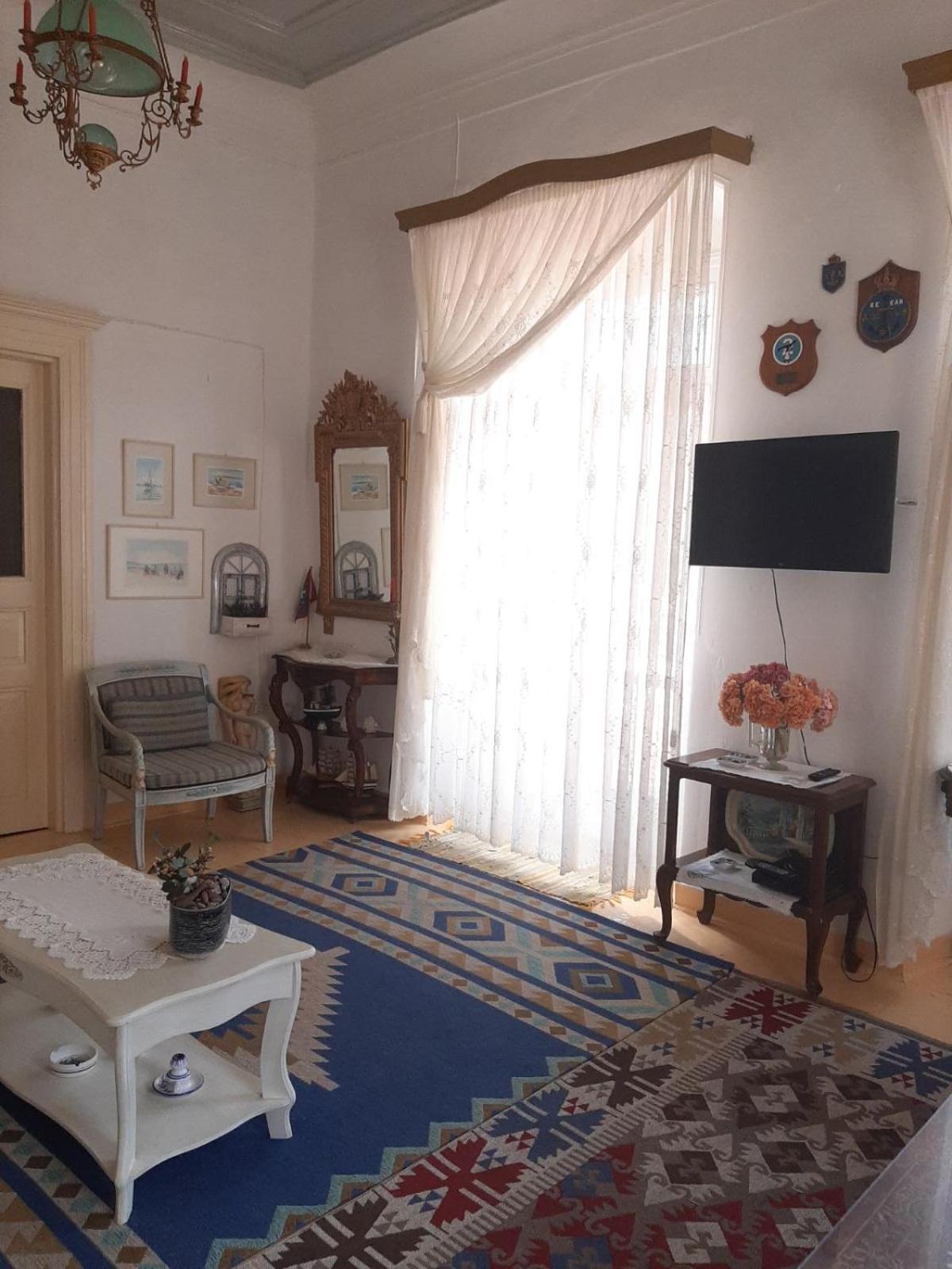 Appartement Mansion Alexandri à Hydra  Extérieur photo