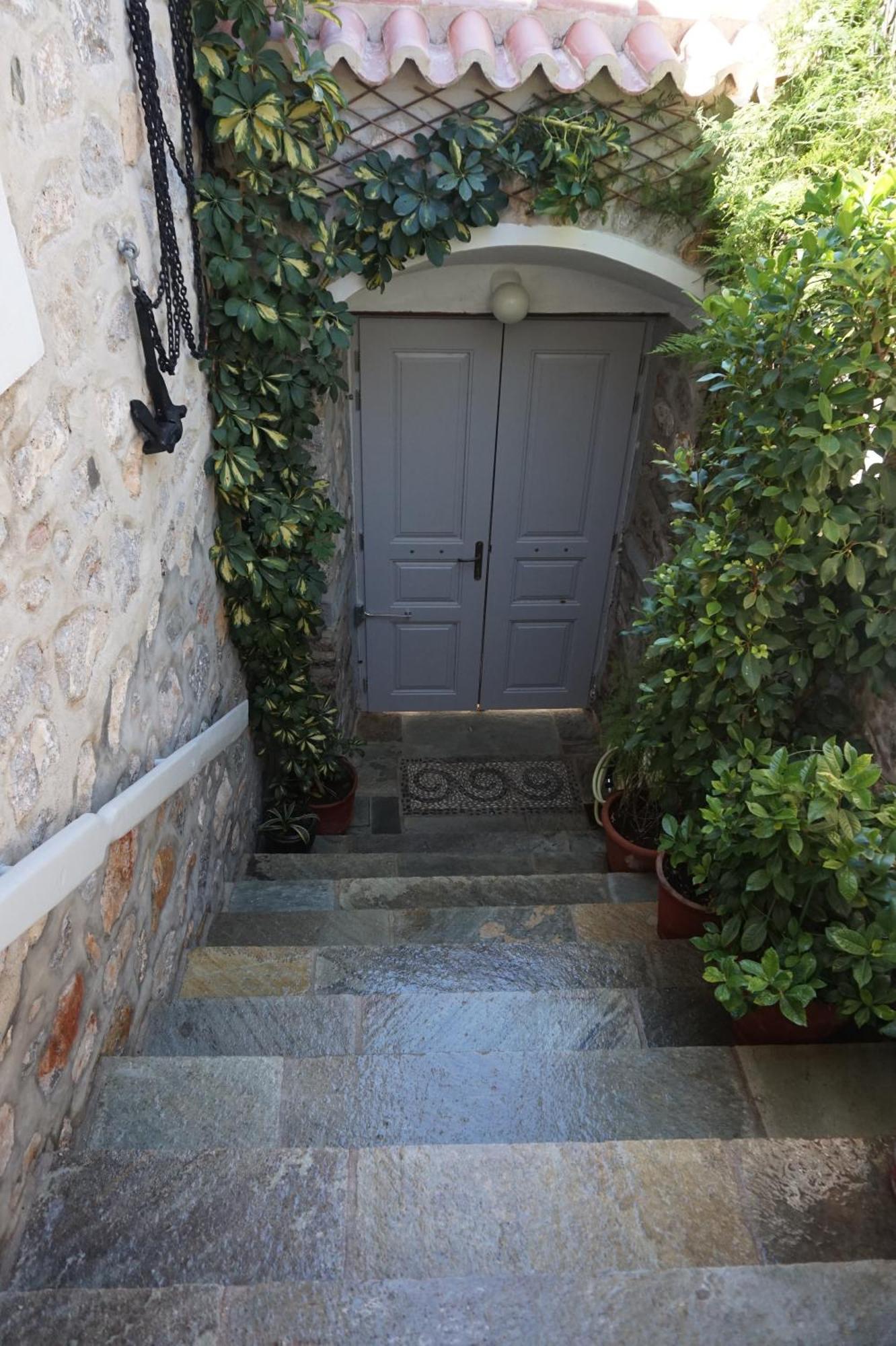 Appartement Mansion Alexandri à Hydra  Extérieur photo